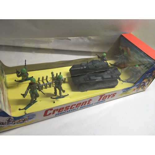 532 - Two boxed military sets by Crescent Toys. No 2154 Saladin Armoured Patrol an No. 3000 Commando Set.