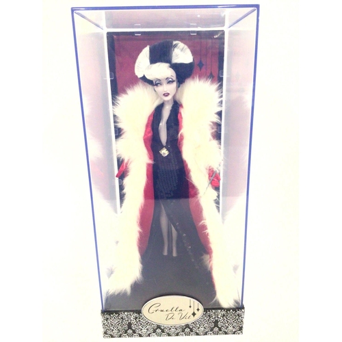 55 - A Boxed Disney Villains Cruella De Vil.