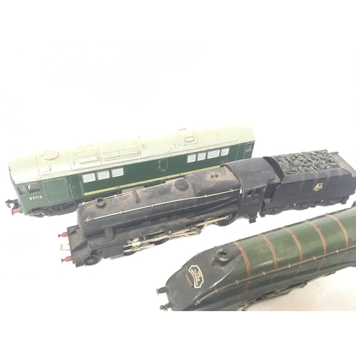 578 - 4 X Loose 00 Gauge Locomotives. Including Wrenn. Hornby Dublo