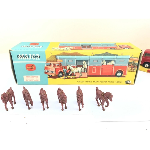 587 - A Boxed Corgi Major Circus Horse Transporter #1130.