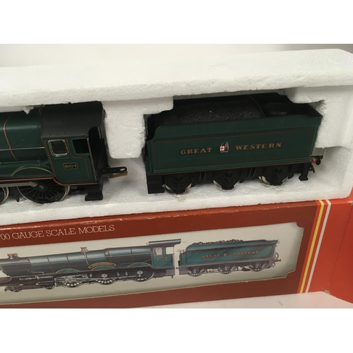 73 - Two Hornby locomotives with tenders 00 gauge. Unboxed r065 Evening Star 2.10.0 Boxed r078 King Edwar... 