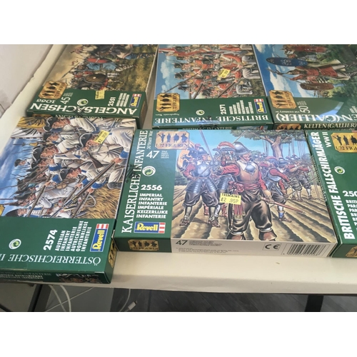 742 - A collection of 10 unused REVELL model kits. All military themed.