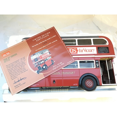 762 - A Boxed Rare Sun Star RT Series Rt113-FXT 288 Bus 1:24 Scale. #2920.