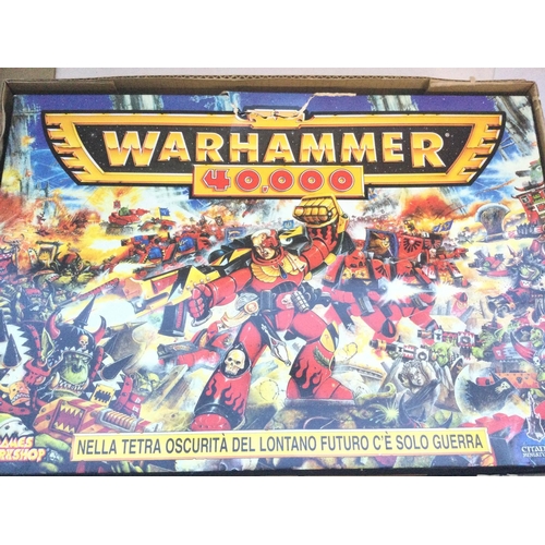 847 - A Boxed Warhammer 40K Second Edition Starter Set From 1993. Includes Models on Spure. Not Checked fo... 