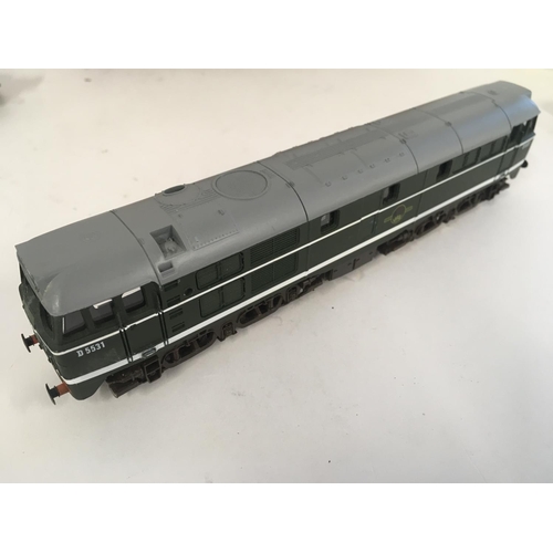 887 - A collection of 4 model railway locomotives by Dinky. Mainline. Hornby and Airfix. 2 boxed. 00 gauge... 