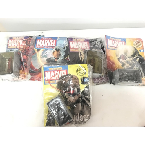 938 - A Collection of The Classic Marvel Figurine Collection.(2).