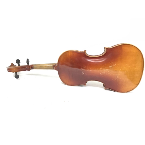 176 - A cased Czechoslovakian replica of a Antonia Stradiuarius Cremonensis Faoiebat Anno 17 violin, inclu... 