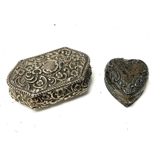 233 - 2 Victorian hallmarked silver ornate pill/ patch boxes.