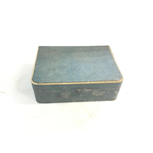 243 - Jewellery box with two layers. Many pieces of assorted jewellery including: pearls, broaches, earrin... 