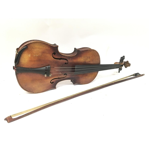 477 - A cased replica of a Jacobus Stainer Absain prope oenipontum fecit Cremona violin with bow