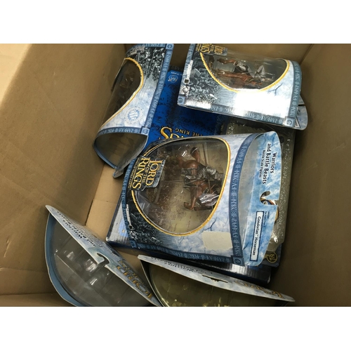 522 - Boxed Lord of the rings figures