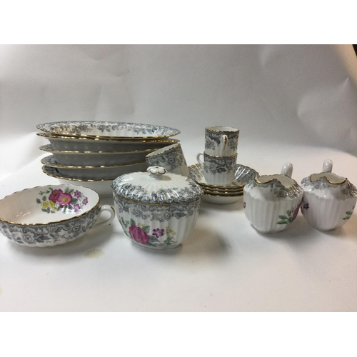 804 - A collection of Spode mayflower including, tea cups, saucers, small jugs, pots, serving bowls and mo... 