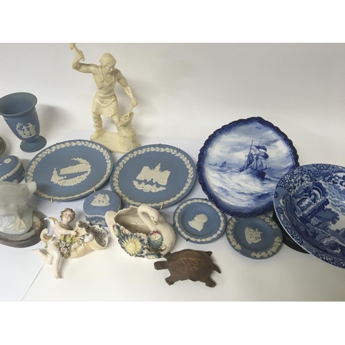 1237 - A collection of Wedgwood Jasperware and other ceramics and oddments (a lot)