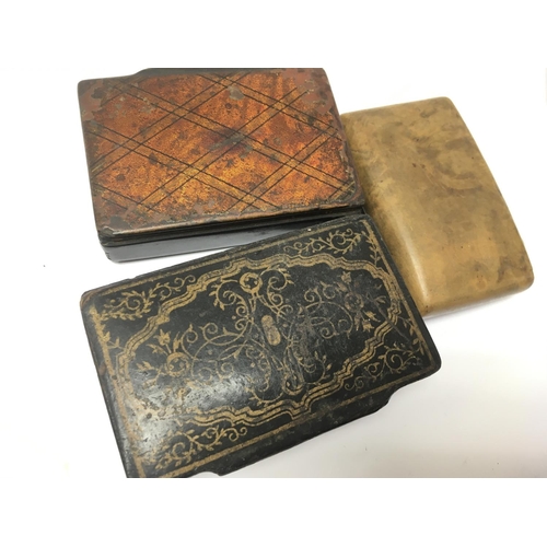 905 - A collection of Mixed Victorian snuff boxes including ebonised and other examples. Postage category ... 