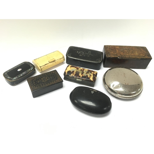 908 - A collection of Victorian snuff boxes including bone, wooden and ebonised boxes etc. Postage categor... 