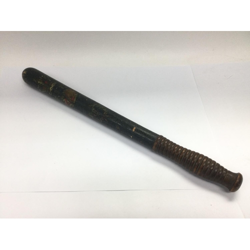 917 - A Victorian police truncheon. Shipping category D.