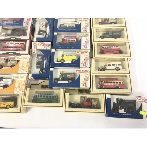 117 - A collection of boxed 40 plus model vehicles by OXFORD and LLEDO mainly DAYS GONE series. Also 7 loo... 