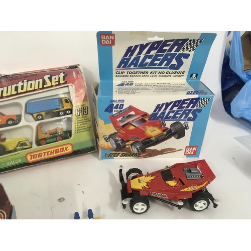 127 - A collection of diecast cars and vehicles.