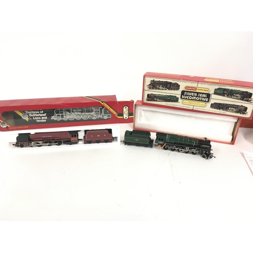 134 - 2x boxed Hornby model railway locomotives with tenders. R066 Duchess of Sutherland and R861 Evening ... 