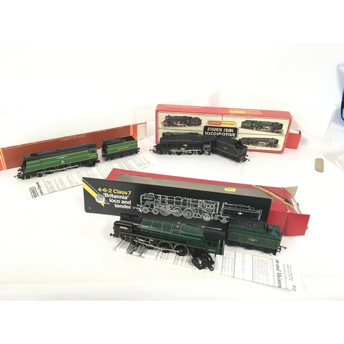 136 - 3x boxed Hornby locomotives and tenders. R063 BRITANNIA. R374 SPITFIRE..R859. BLACK FIVE. 00gauge.