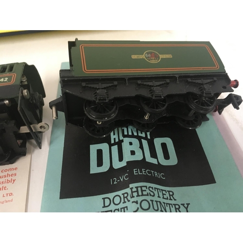 138 - Boxed Hornby Dunlop 3235. WEST COUNTRY LOCOMOTIVE DORCHESTER WITH TENDER. 3 rail 00 gauge.