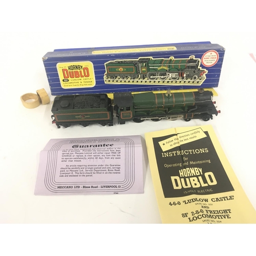 139 - Boxed Hornby Dublo 3221 Locomotive and Tender LUDLOW CASTLE. 00 gauge 3 Rail