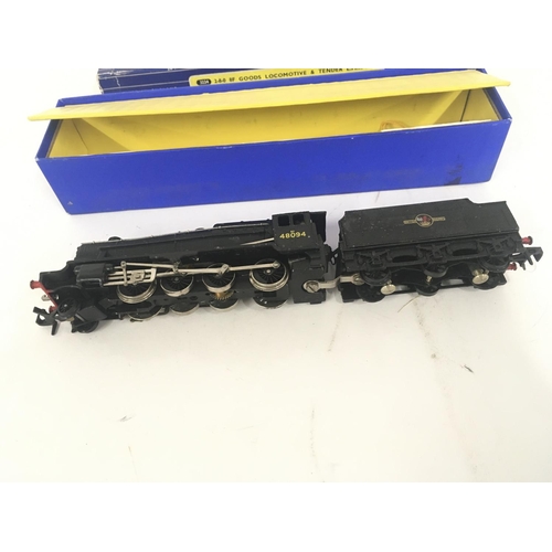 142 - Boxed Hornby Dublo locomotive and tender 3224 00gauge. 3 rail