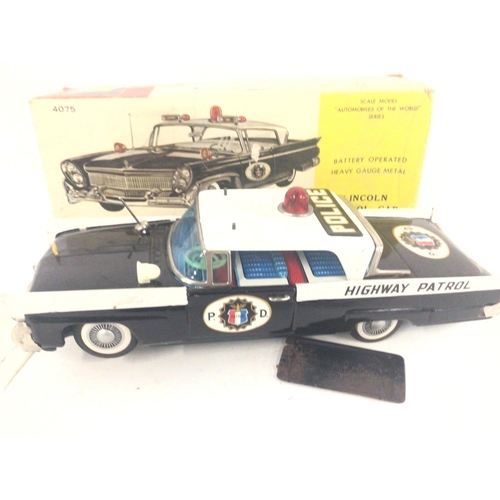 498 - A Box Bandai Lincoln Patrol Car. A/F. No reserve.