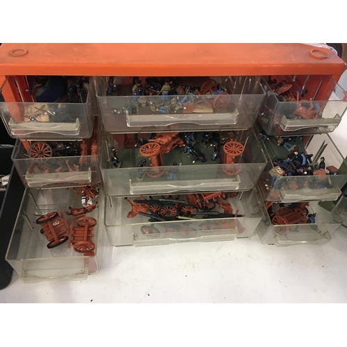 659 - A substantial collection of model soldiers in 14 boxes. Includes both lead and plastic with some han... 