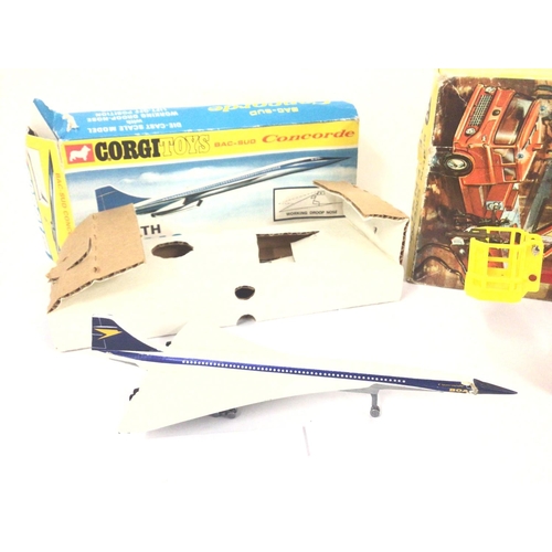 8 - A Boxed Corgi Bac-Sud Concorde #650 and a Simon Snorkel #1127. Both boxes are worn.