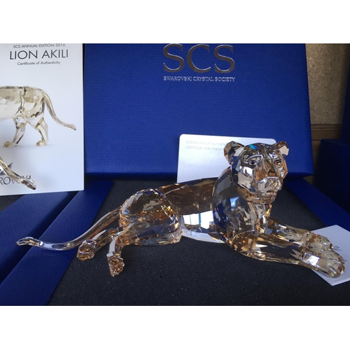 1118 - A large Swarovski Crystal SCS Annual Edition 2016 Lion Akili figure in fitted box with certificate o... 