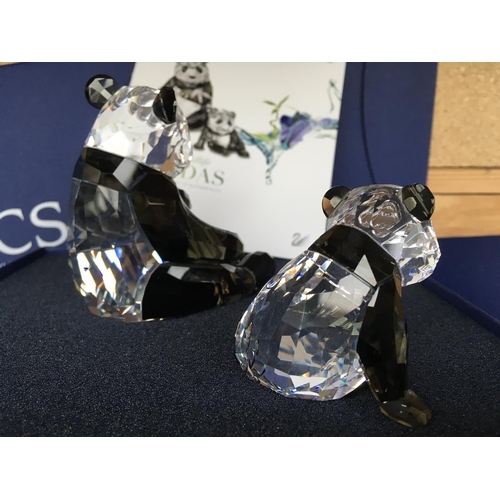 1128 - Swarovski Endangered Wildlife series - Panda mother and cub in fitted box with certificate of authen... 