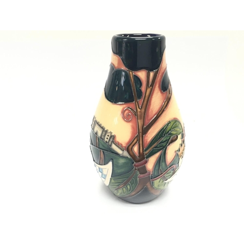 1210 - Moorcroft vase D Ararr117/5. 13cm tall. Good condition.