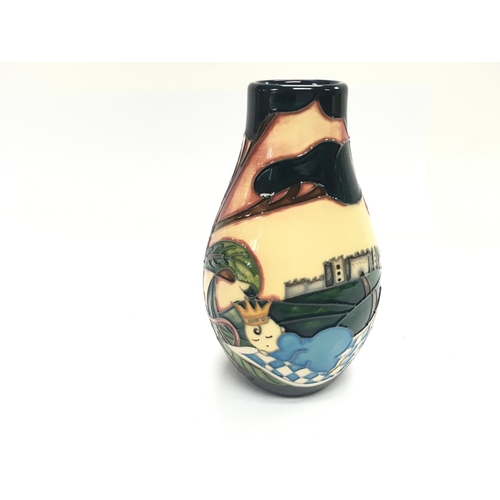 1210 - Moorcroft vase D Ararr117/5. 13cm tall. Good condition.