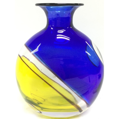 1216 - Italina glass art vase, 22cm tall. Postage category D