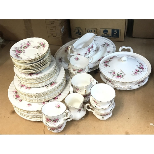 1274 - A Royal Albert Lavender Rose dinner/tea set with plates, cups, saucers etc. No obvious damage or res... 