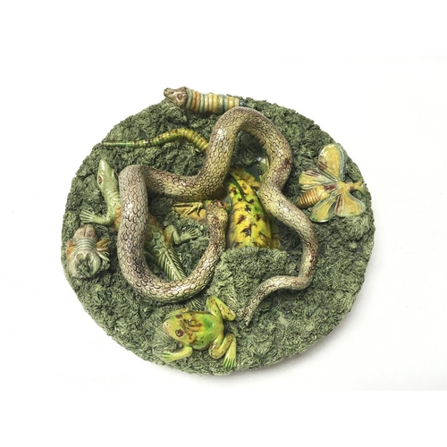 1387 - A paisley reptile plate. CAT D