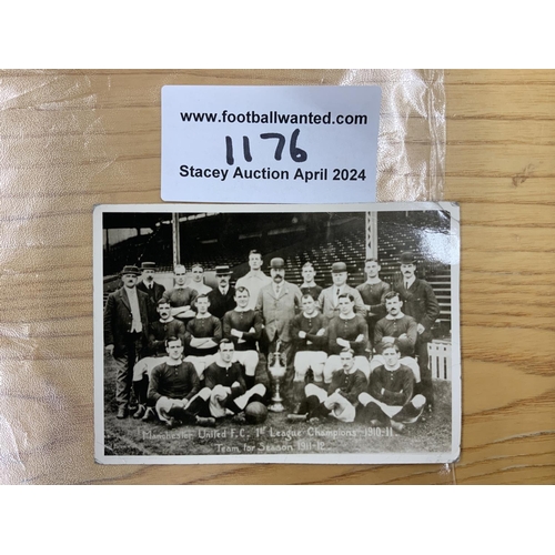 1176 - Manchester United 1911 - 1912 Champions Football Card: Looks like a smaller than postcard size photo... 