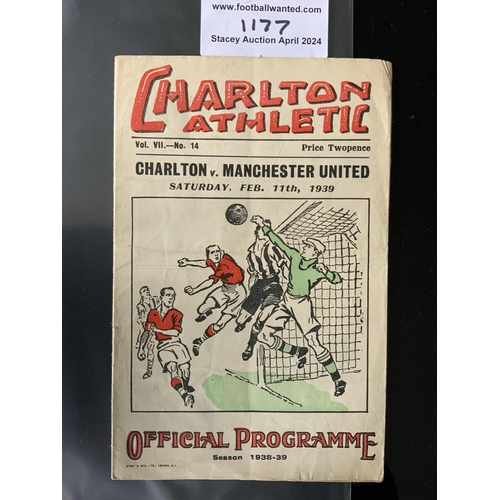 1177 - 38/39 Charlton v Manchester United Football Programme: Very good condition league match with no team... 