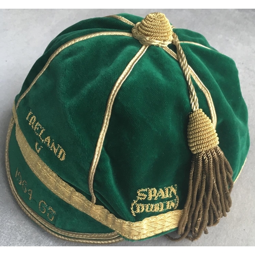 13 - Tony Dunne Manchester United Republic Of Ireland 1964 - 1965 Football Cap: Stunning excellent condit... 