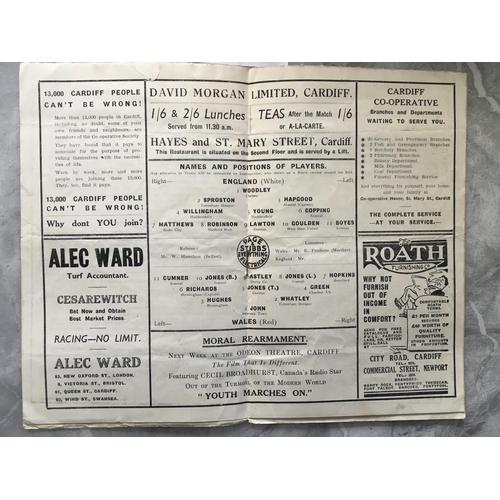 252 - 1938 Wales v England Football Programme: Fair/good condition full international played at Cardiff. N... 