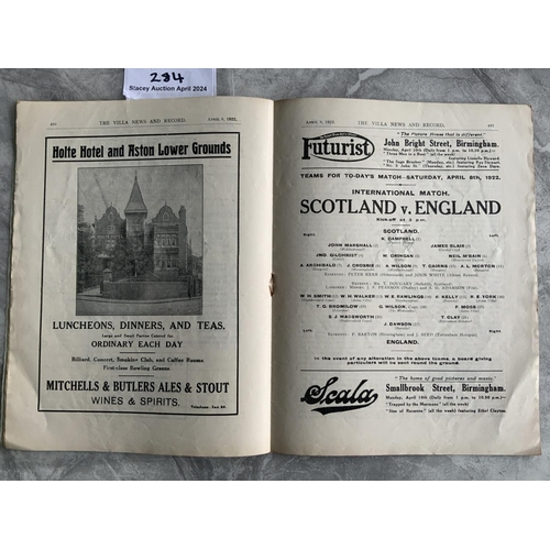 284 - 1922 England v Scotland Football Programme: Good condition full international played at Aston Villa ... 