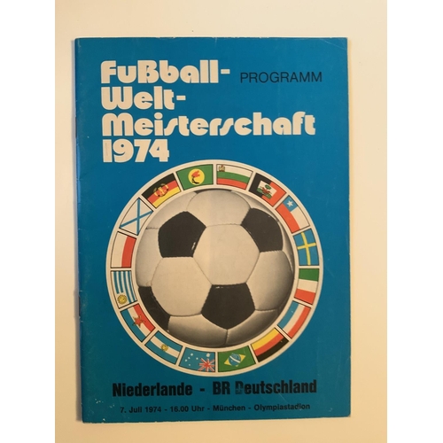 360 - 1974 World Cup Final Football Programme: Holland v West Germany official programme (with ball to cen... 