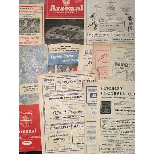 399 - Late 1950s + Early 1960s Football Programmes: Wide range of teams and a few earlier to include 53/54... 