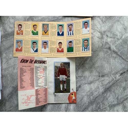 427 - Football Card Complete Sets: All in small albums to include 4 sets of the Ace Album of Britains Foot... 