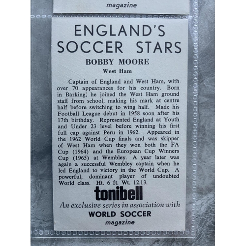 430 - Tonibell England 1970 World Cup Football Cards: Complete set of 12 depicting England players in thei... 