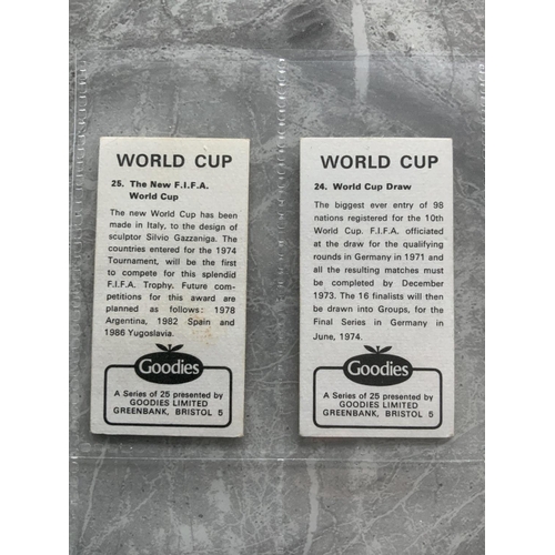 435 - Goodies 1974 World Cup Football Cards: Complete set of 25 which covers the history of the World Cup.... 