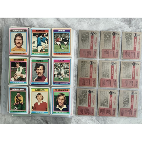 446 - Topps 1976 Scottish Footballers Football Card Set: Complete of all hard to obtain Red Backs. 132 car... 