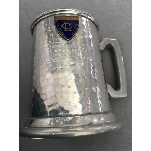 506 - 60/61 Manchester United v The Rest Players Tankard: Issued to Dave Gaskell for participating in the ... 