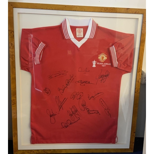 513 - 1977 Silver Jubilee Signed Framed Football Shirt: Red short sleeve shirt with 1977 Silver Jubilee em... 